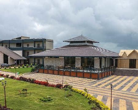 Hotel The Cult Hubli Bagian luar foto